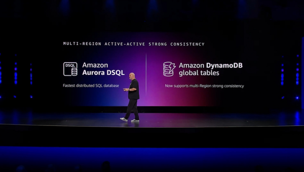 re:Invent 用“简单性”策略打破数据库 CAP “不可能三角”，用 AI 唤醒“沉睡”数据