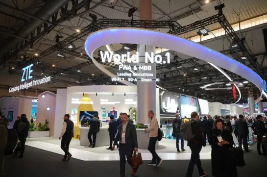 中兴MWC25展示全场景AI生态